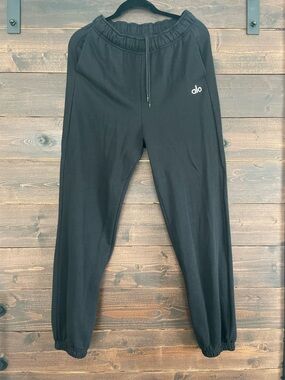 ALO Yoga Women’s Black Jogger Sweatpants
